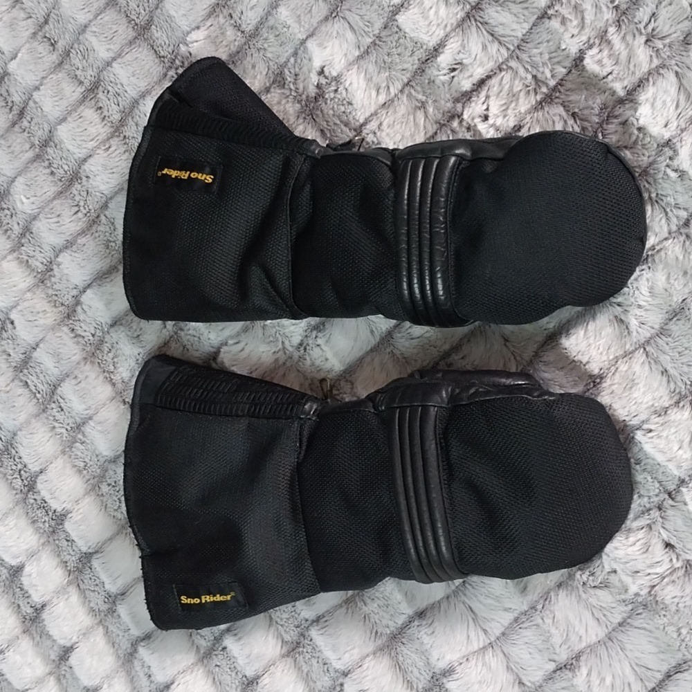 Sno Rider Thinsulate Thermal Insulation Medium Snowmobile Long Gloves Hook/Loop